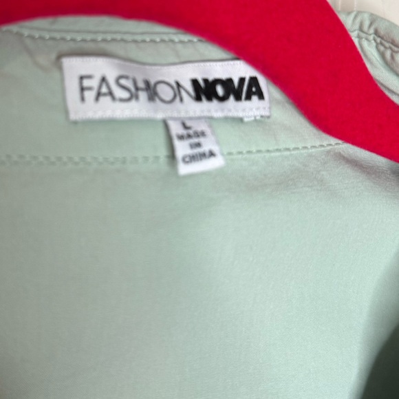 2/for $20 🪩 FASHION NOVA Sage Green Button-Up Shirt Dress 🌿 (Large) - Picture 10 of 13
